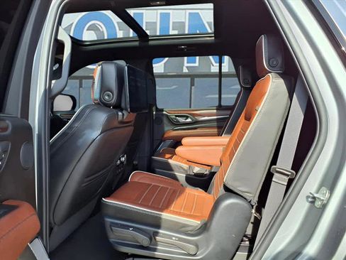 Used 2024 GMC Yukon Denali Ultimate image 12