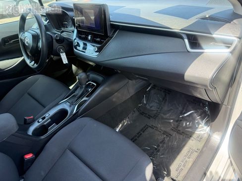 Used 2024 Toyota Corolla LE FWD image 29