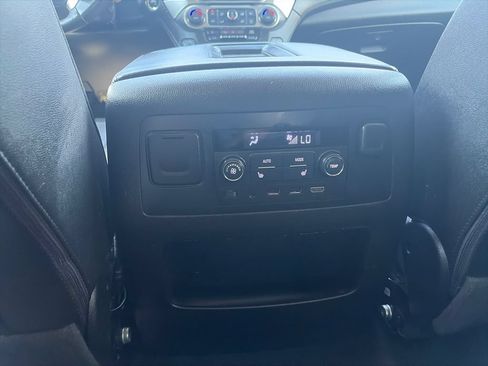 Used 2017 Chevrolet Tahoe Premier AWD/4WD image 34