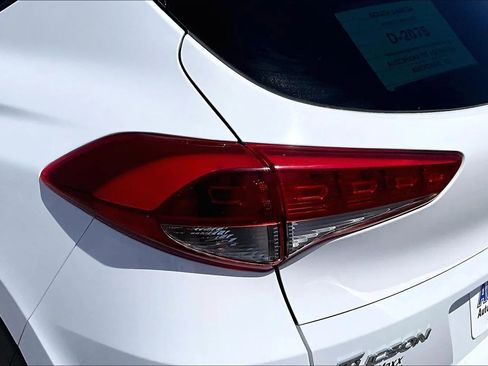 Used 2018 Hyundai Tucson SEL AWD/4WD image 26