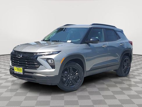 New 2026 Chevrolet TrailBlazer LT w/ Midnight Edition FWD image 2