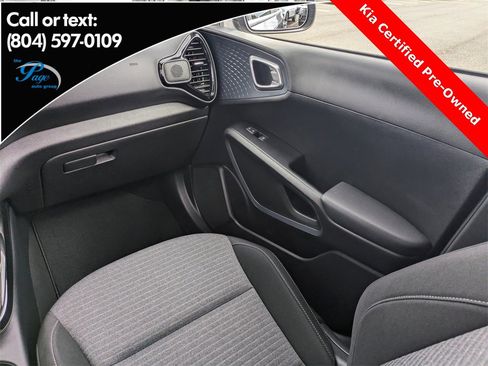 Used 2023 Kia Soul EX image 17