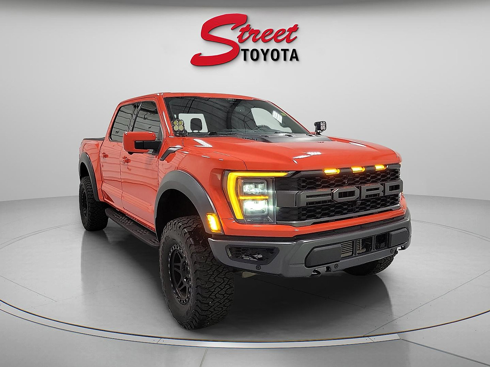 Used 2021 Ford F150 Raptor w/ Equipment Group 801A High AWD/4WD image 5