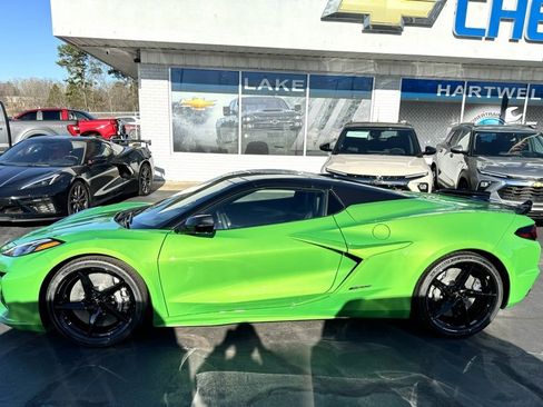 New 2026 Chevrolet Corvette E-Ray image 3