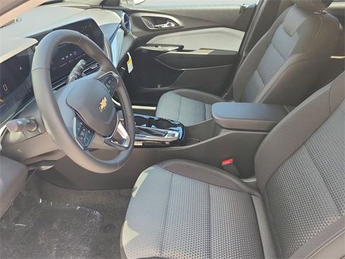 New 2026 Chevrolet Trax LT w/ Driver Confidence Package image 22