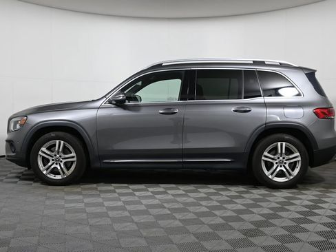 Certified 2022 Mercedes-Benz GLB 250 4MATIC image 2