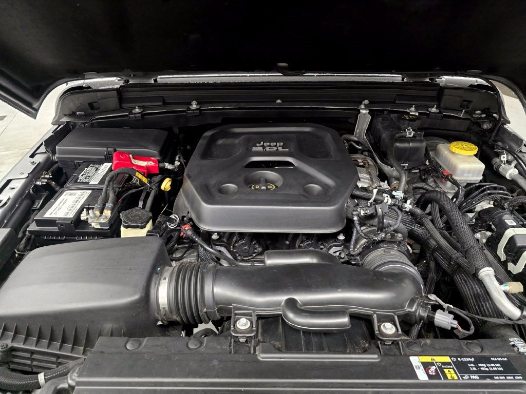 Used 2020 Jeep Wrangler Unlimited Sport AWD/4WD image 12