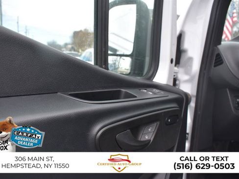 Used 2024 Mercedes-Benz eSprinter 170 Cargo image 13