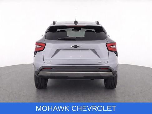 Used 2024 Chevrolet Trax ACTIV FWD image 8