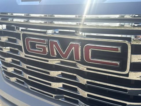Used 2024 GMC Sierra 1500 Denali AWD/4WD image 33