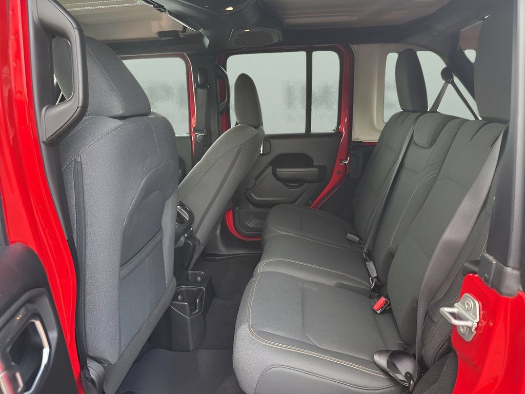 Used 2025 Jeep Wrangler Unlimited Sport AWD/4WD image 28