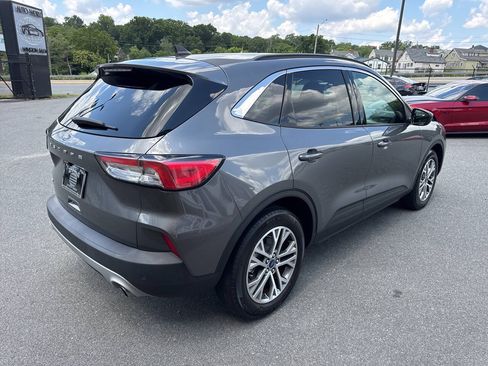 Used 2022 Ford Escape SEL w/ Technology Package FWD image 11