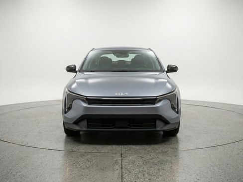 Used 2025 Kia K4 FWD image 2