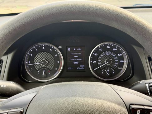 Used 2020 Hyundai Elantra SEL FWD image 31