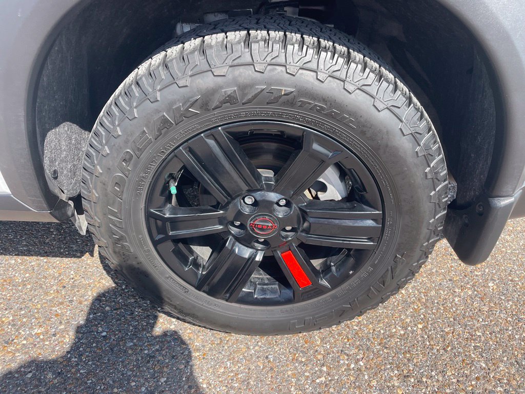 Certified 2025 Nissan Rogue SV AWD/4WD image 10