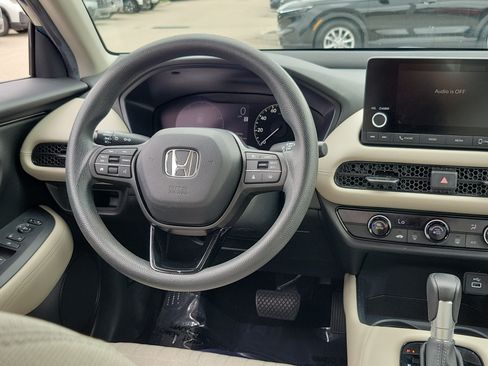 Used 2024 Honda HR-V LX image 16