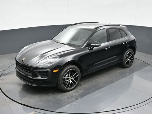 New 2026 Porsche Macan image 26