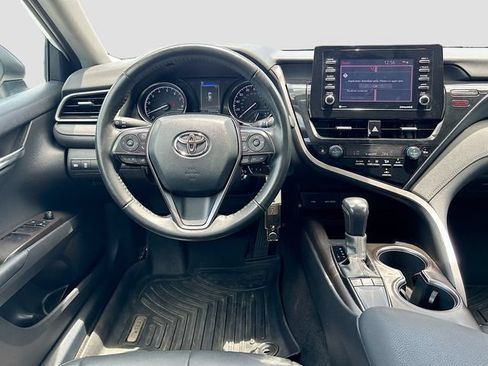 Used 2022 Toyota Camry SE FWD image 22