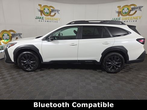 Used 2025 Subaru Outback Onyx Edition AWD/4WD image 4