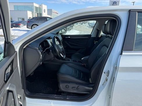 Used 2023 Volkswagen Jetta SEL image 14
