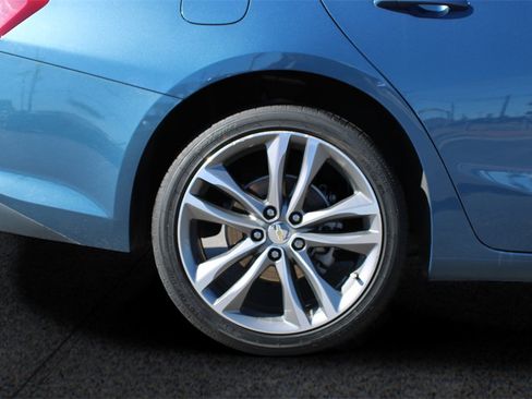 Used 2024 Chevrolet Malibu LT image 24