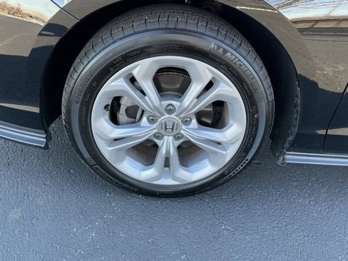 Used 2025 Honda Accord LX image 10