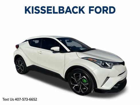 Used 2018 Toyota C-HR XLE image 1