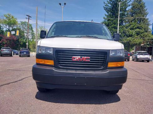Used 2023 GMC Savana 3500 LS image 2