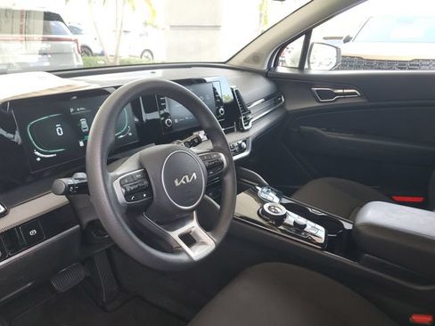Certified 2023 Kia Sportage LX AWD/4WD image 19