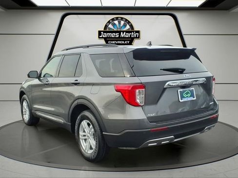 Used 2023 Ford Explorer XLT w/ Equipment Group 202A AWD/4WD image 6