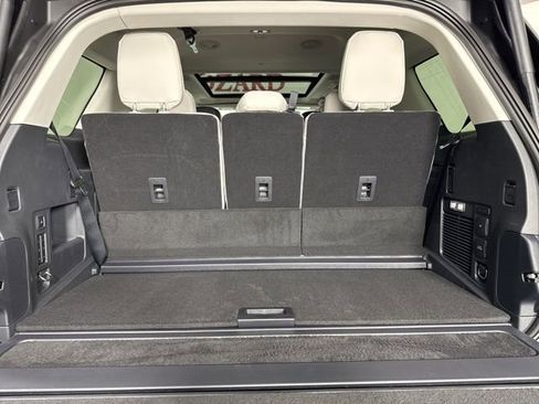 New 2025 Lincoln Navigator Reserve image 26