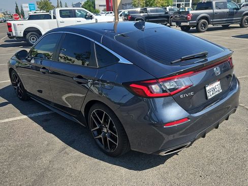 Used 2024 Honda Civic Sport Touring image 6