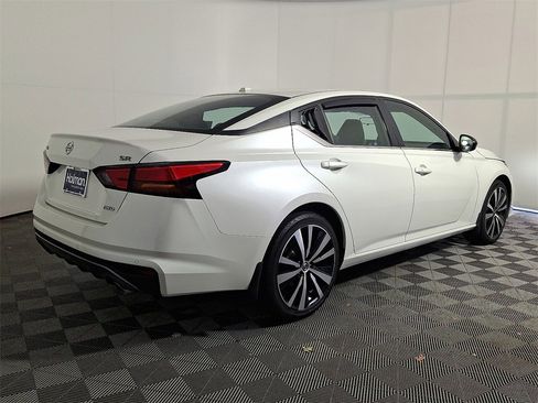 Used 2020 Nissan Altima 2.5 SR image 8