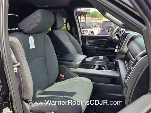 New 2026 RAM 3500 Big Horn AWD/4WD image 17