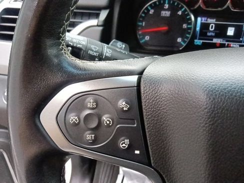Used 2020 Chevrolet Suburban Premier RWD image 20