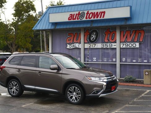 Used 2016 Mitsubishi Outlander SEL AWD/4WD image 24