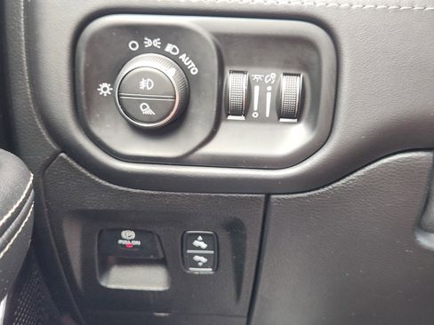 Used 2022 RAM 1500 Limited w/ Night Edition RWD image 24