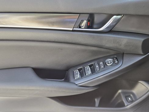 Used 2020 Honda Accord Sport image 23