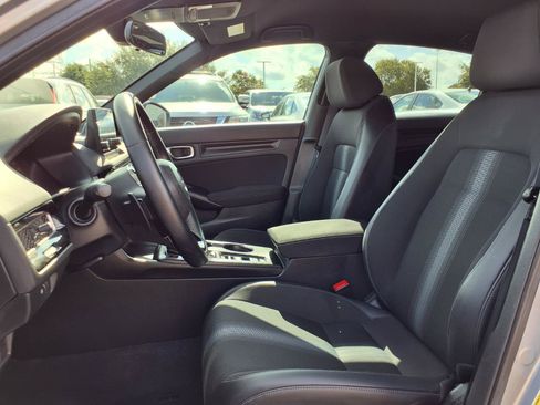 Used 2023 Honda Civic Sport image 18
