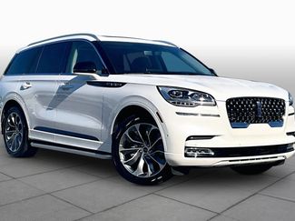 Used 2023 Lincoln Aviator Grand Touring w/ Equipment Group 301A AWD/4WD video 2