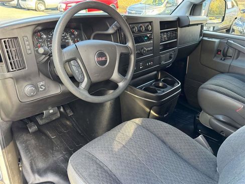 Used 2024 GMC Savana 2500 w/ Driver Convenience Package image 3