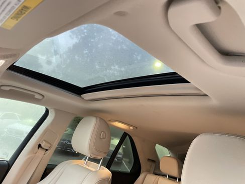 Certified 2025 Mercedes-Benz GLE 350 4MATIC image 22