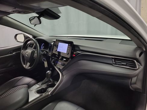 Used 2023 Toyota Camry SE image 26