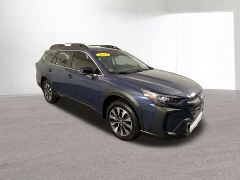 Used 2025 Subaru Outback Limited w/ Popular Package #2 AWD/4WD image 11