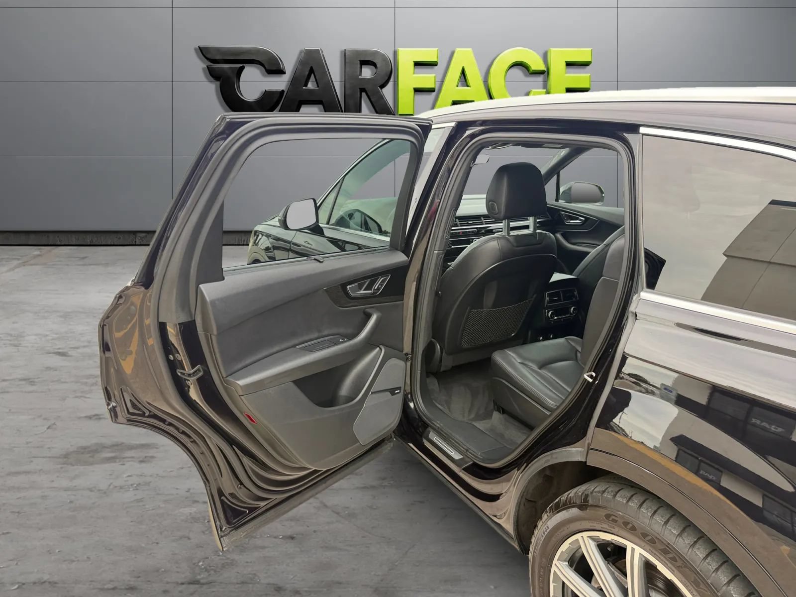 Used 2018 Audi Q7 3.0T Prestige w/ Prestige Package AWD/4WD image 18
