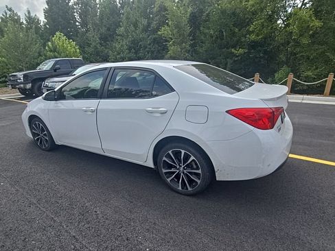 Used 2019 Toyota Corolla SE FWD image 5