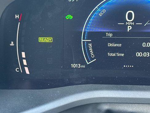 Used 2025 Toyota Camry SE w/ Convenience Package image 27