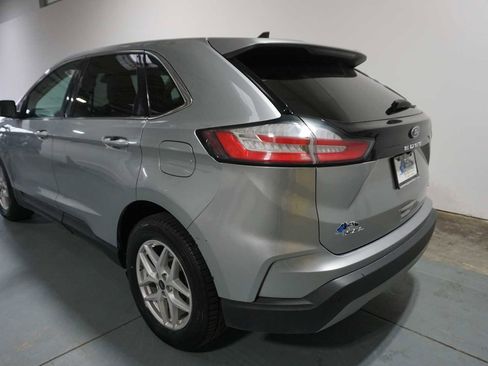Used 2023 Ford Edge SEL image 3