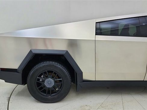 Used 2025 Tesla Cybertruck AWD Crew Cab image 12