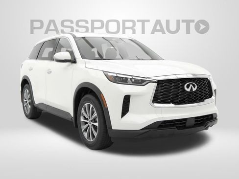 Used 2025 INFINITI QX60 Pure image 3